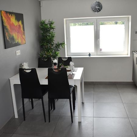 Bed and Breakfast Luxury House à Rémersdael Extérieur photo