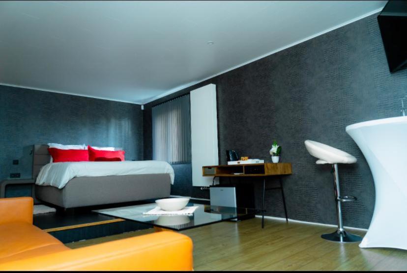 Bed and Breakfast Luxury House à Rémersdael Extérieur photo